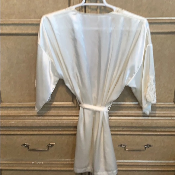 VINTAGE VICTORIA'S SECRET'S WEDDING ROBE - Picture 2 of 11